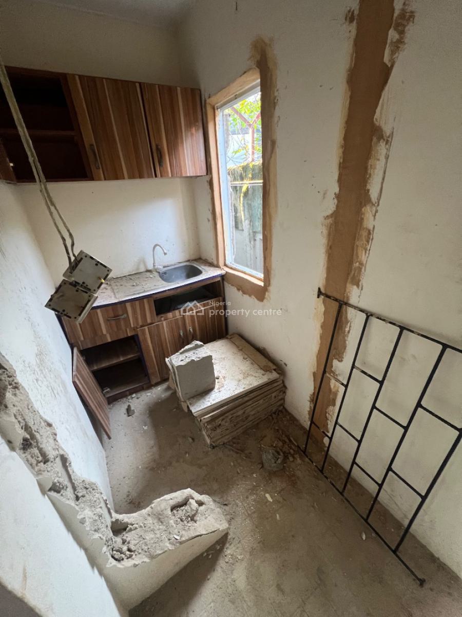 2-bedroom Bq, Dolphin Estate, Ikoyi, Lagos, Flat / Apartment for Rent