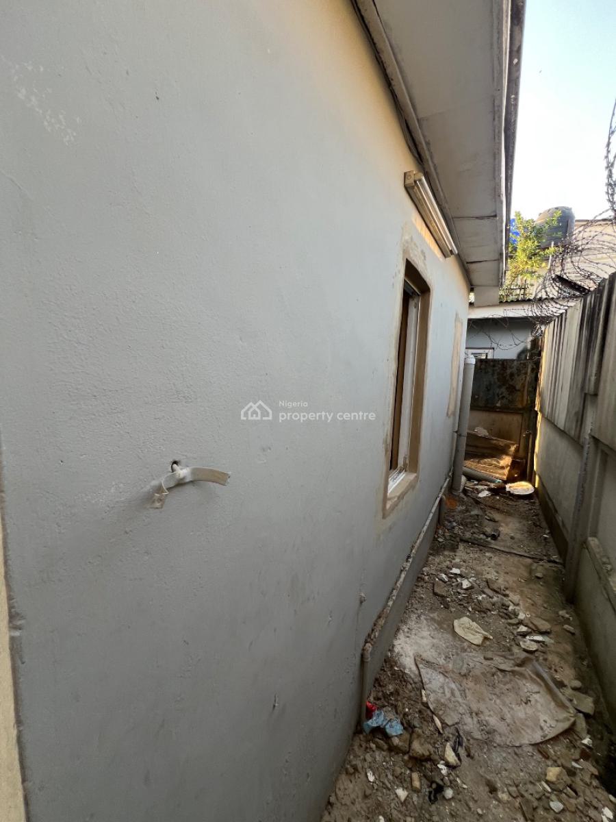 2-bedroom Bq, Dolphin Estate, Ikoyi, Lagos, Flat / Apartment for Rent