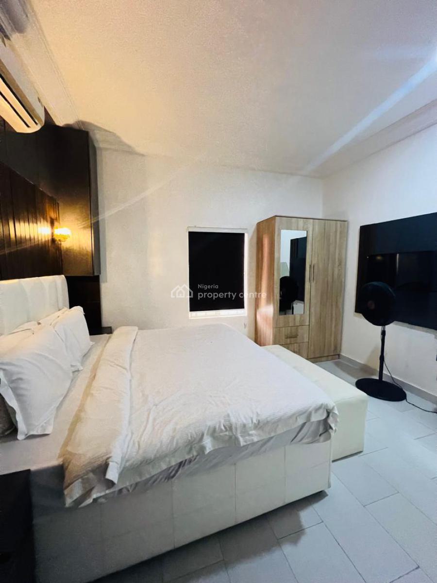 Fully Furnished 3 Bedroom Flat, Off Freedom Way, Lekki Phase 1, Lekki, Lagos, Flat / Apartment for Rent