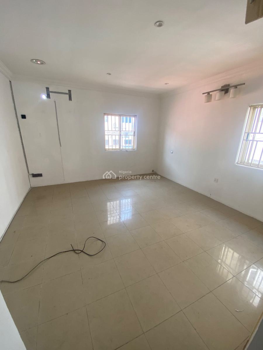 a Restructured 5 Bedroom House, Off Bisola Durosimi Etti, Lekki Phase 1, Lekki, Lagos, Semi-detached Duplex for Rent