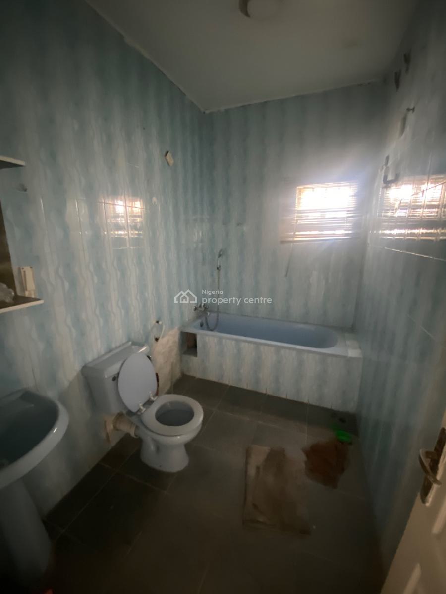 a Restructured 5 Bedroom House, Off Bisola Durosimi Etti, Lekki Phase 1, Lekki, Lagos, Semi-detached Duplex for Rent