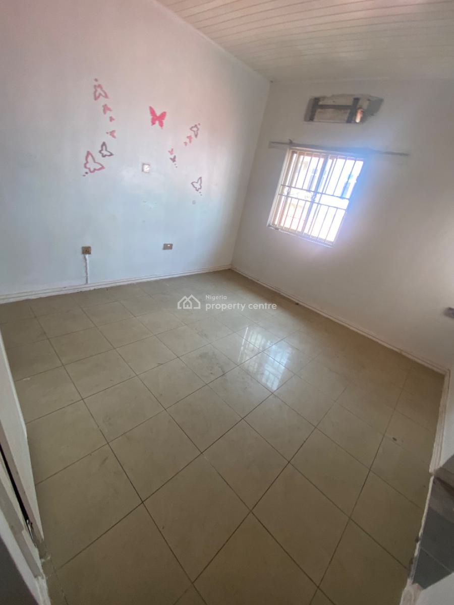a Restructured 5 Bedroom House, Off Bisola Durosimi Etti, Lekki Phase 1, Lekki, Lagos, Semi-detached Duplex for Rent