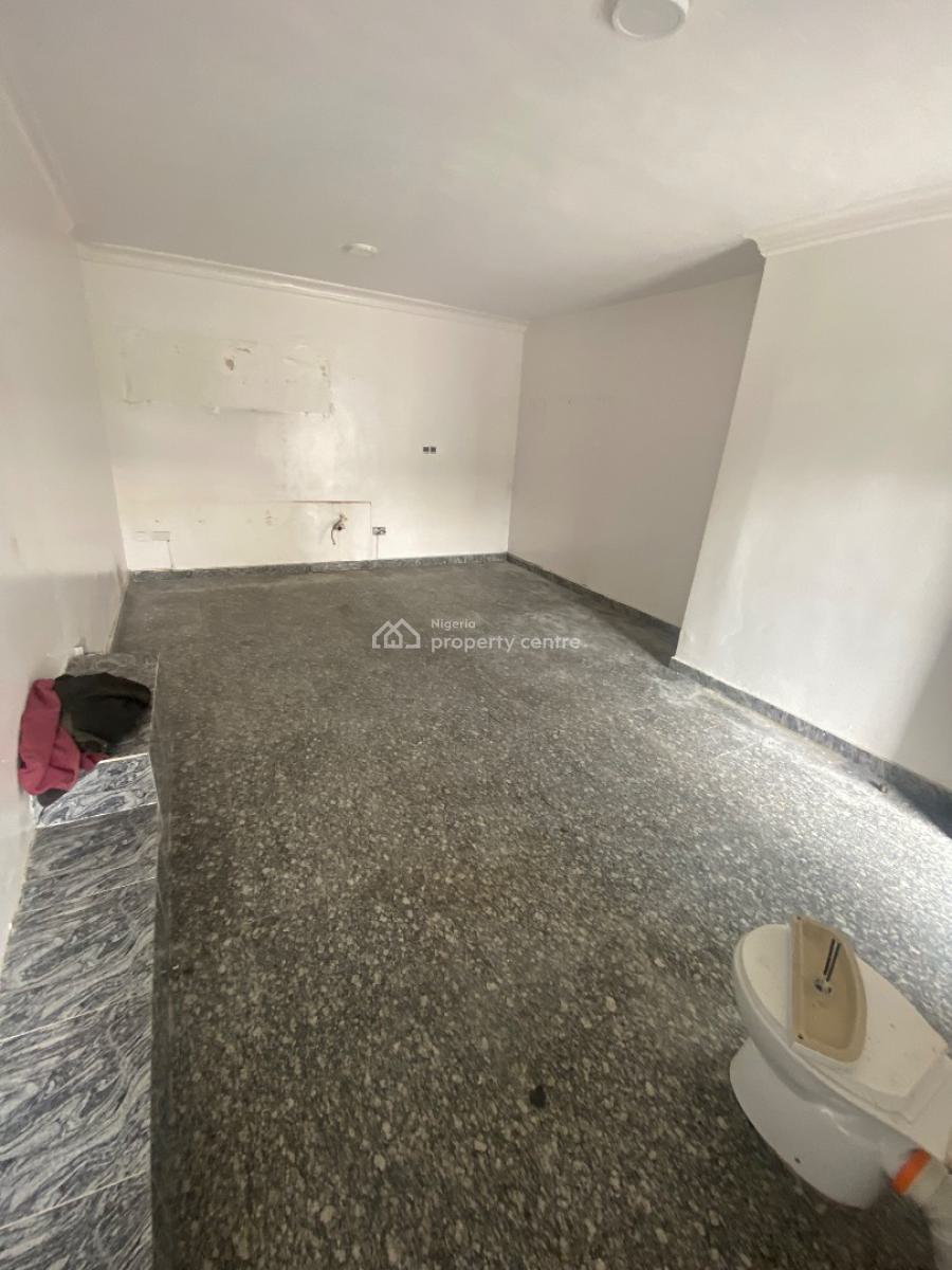 a Restructured 5 Bedroom House, Off Bisola Durosimi Etti, Lekki Phase 1, Lekki, Lagos, Semi-detached Duplex for Rent