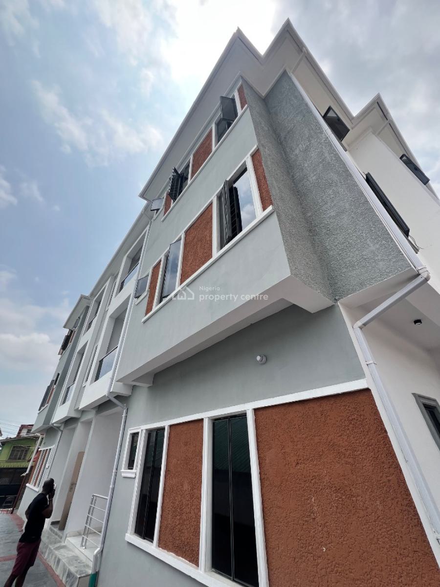 Newly Built Contemporary 3bed Apartments, Surulere, Surulere, Lagos, Flat / Apartment for Sale