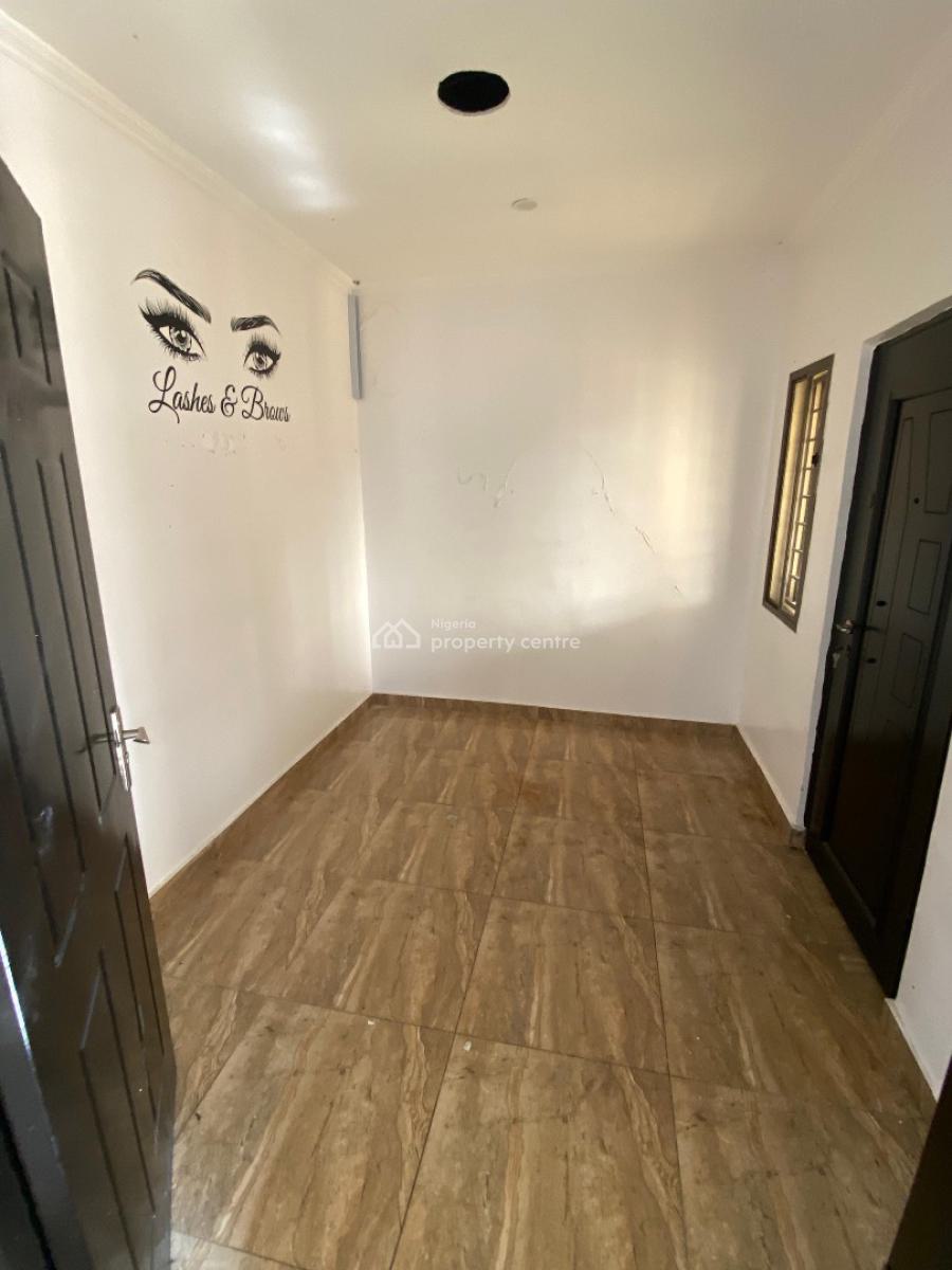 Well Maintained 2 Units of 3 Bedroom Detached Duplex with Bq, Lekki Phase 1, Lekki, Lagos, Detached Duplex for Rent