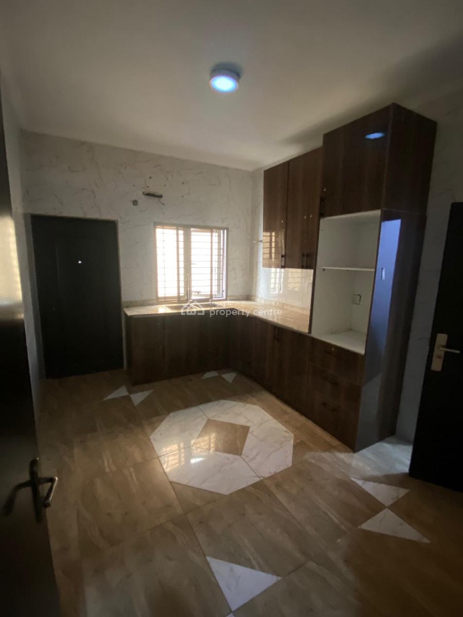 Well Maintained 2 Units of 3 Bedroom Detached Duplex with Bq, Lekki Phase 1, Lekki, Lagos, Detached Duplex for Rent