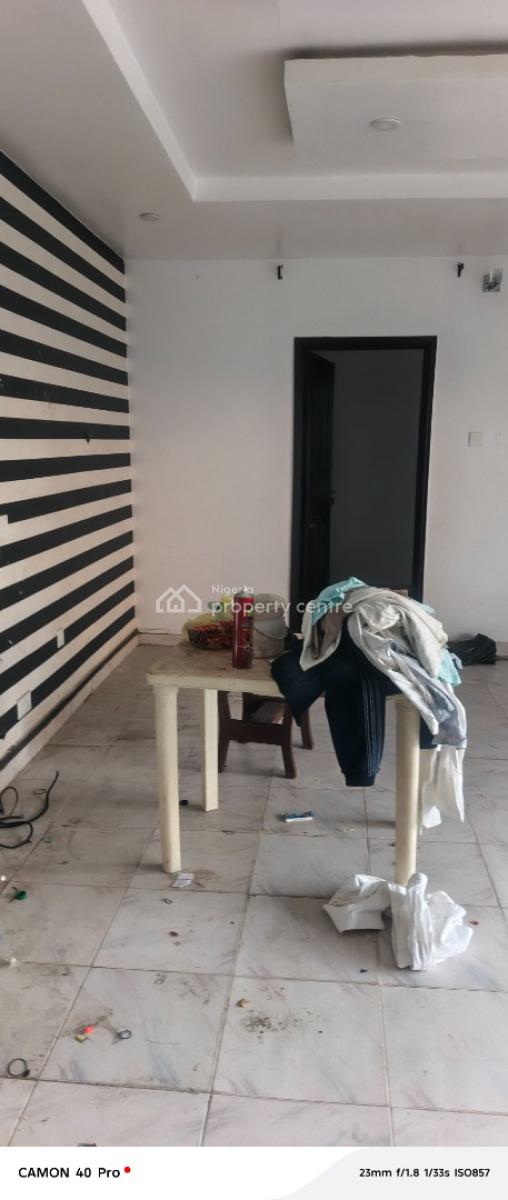 6 Units of 3 Bedroom Flats, New Road Bus Stop, Alpha Beach Road Lekki, Lekki, Lagos, Hotel / Guest House for Rent