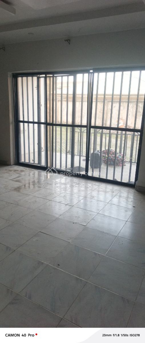 6 Units of 3 Bedroom Flats, New Road Bus Stop, Alpha Beach Road Lekki, Lekki, Lagos, Hotel / Guest House for Rent