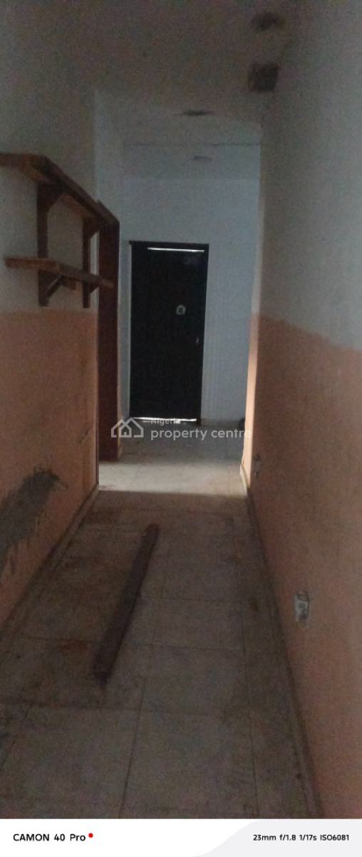 6 Units of 3 Bedroom Flats, New Road Bus Stop, Alpha Beach Road Lekki, Lekki, Lagos, Hotel / Guest House for Rent