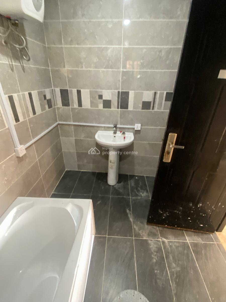 Tastefully Built 3 Bedroom, Off Bisola Durosimi Etti, Lekki Phase 1, Lekki, Lagos, Semi-detached Duplex for Rent