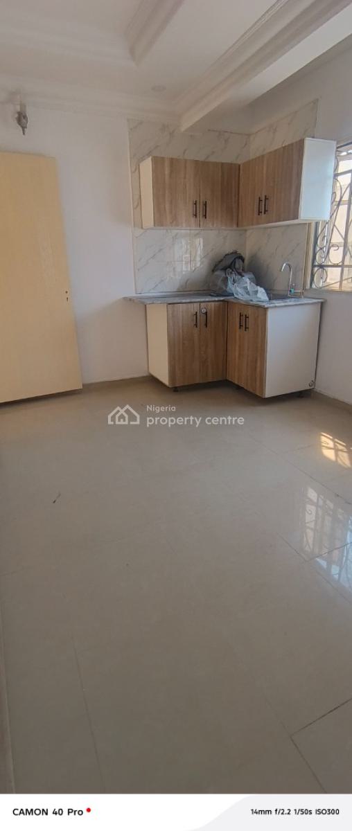 Clean Mini Flat, Carlton Gate Estate Off Chevron Drive, Lekki, Lagos, Mini Flat (room and Parlour) for Rent