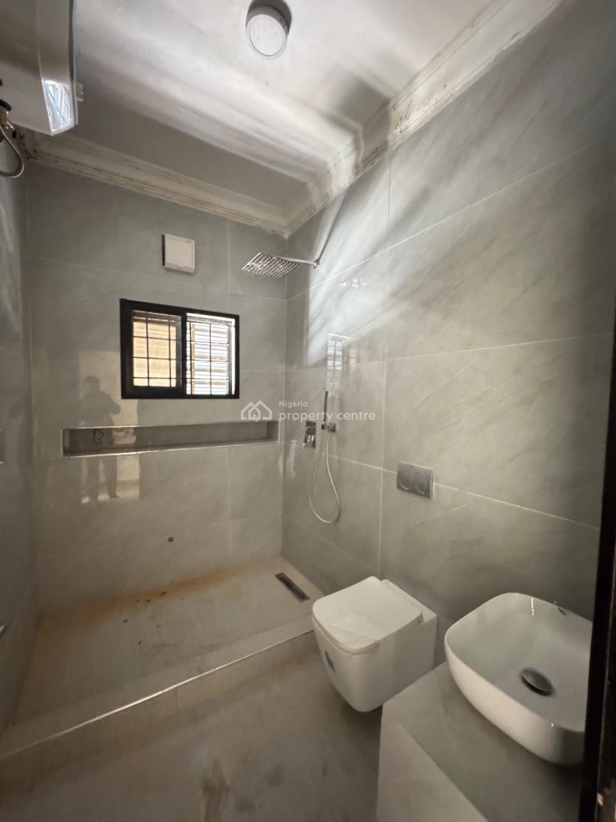 Fully Serviced 3 Bedroom Apartment with Bq, Pool and Elevator, Lekki Phase 1, Lekki, Lagos, Flat / Apartment for Rent