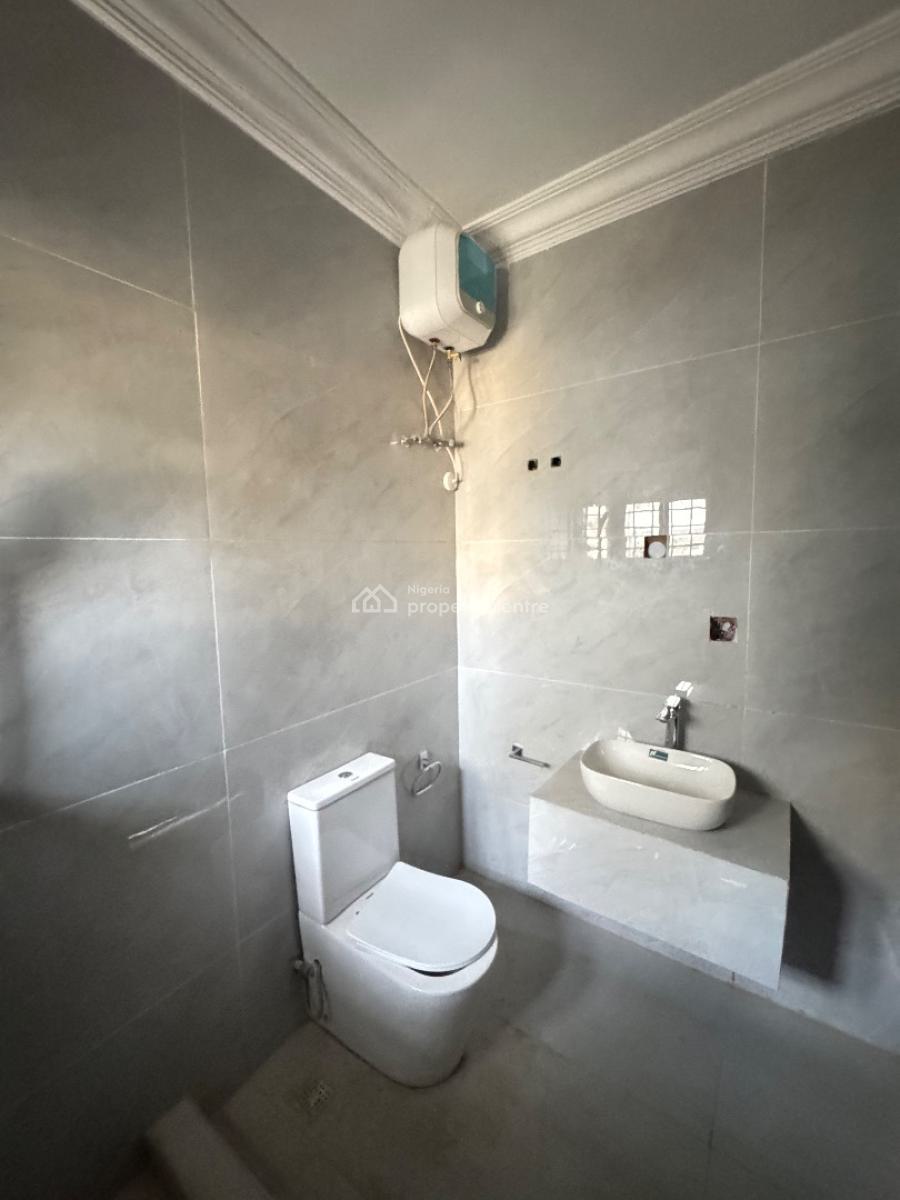 Fully Serviced 3 Bedroom Apartment with Bq, Pool and Elevator, Lekki Phase 1, Lekki, Lagos, Flat / Apartment for Rent