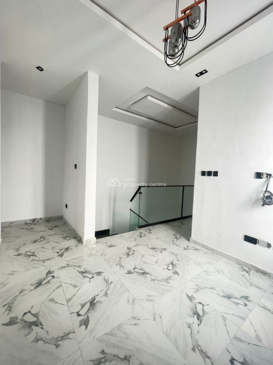 Exquisitely Finished  Duplex, Atlantic Estate, General Paint Busstop, Olokonla, Ajah, Lagos, Terraced Duplex for Sale