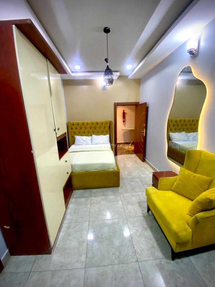 Gades Apartment 2bed in Magodo, Gra Phase 2, Magodo, Lagos, Flat / Apartment Short Let