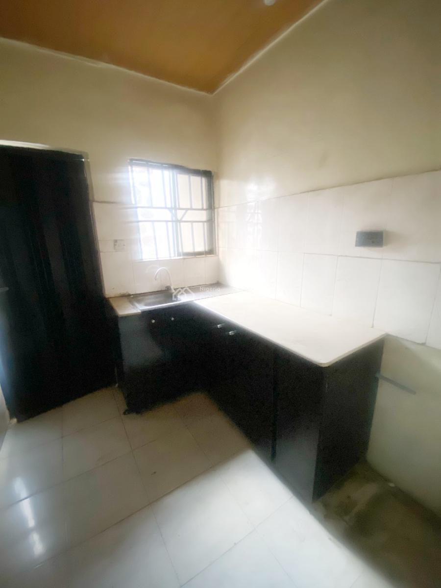 Luxury 3 Bedroom Flat, Omole Phase 2, Ikeja, Lagos, Flat / Apartment for Rent