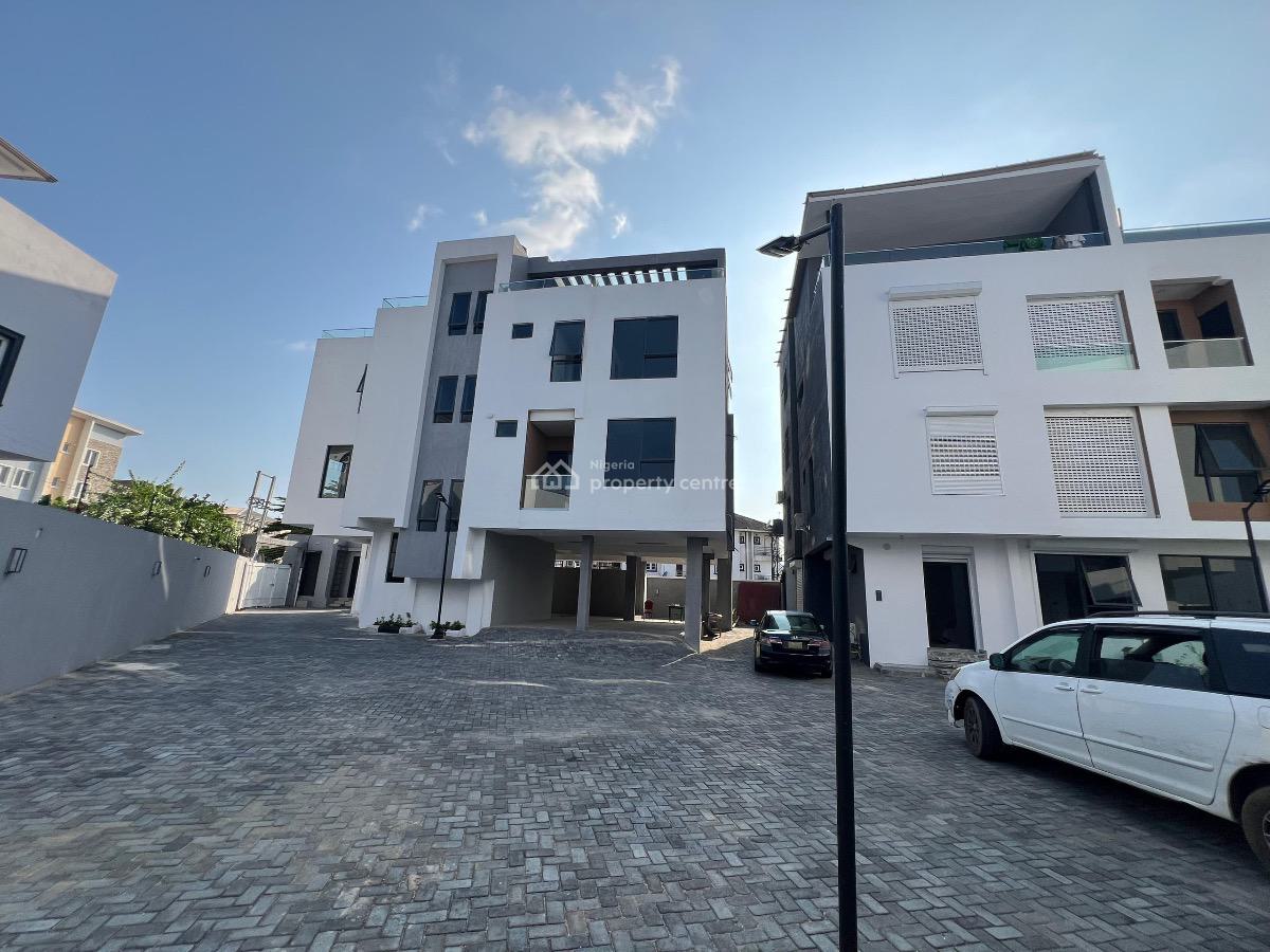 5 Bedroom Semi Detached Duplex with Bq and Pool, Lekki Phase 1, Lekki, Lagos, Semi-detached Duplex for Sale