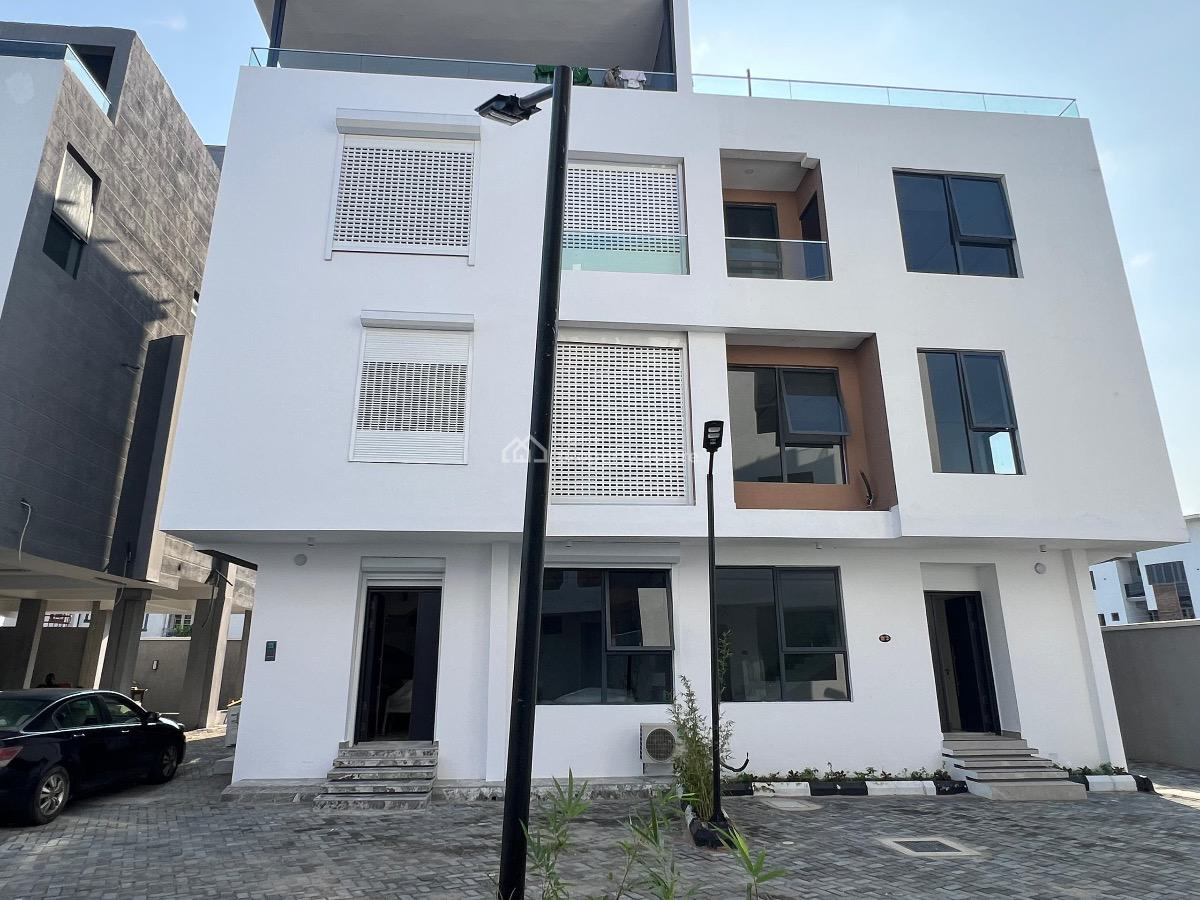 5 Bedroom Semi Detached Duplex with Bq and Pool, Lekki Phase 1, Lekki, Lagos, Semi-detached Duplex for Sale