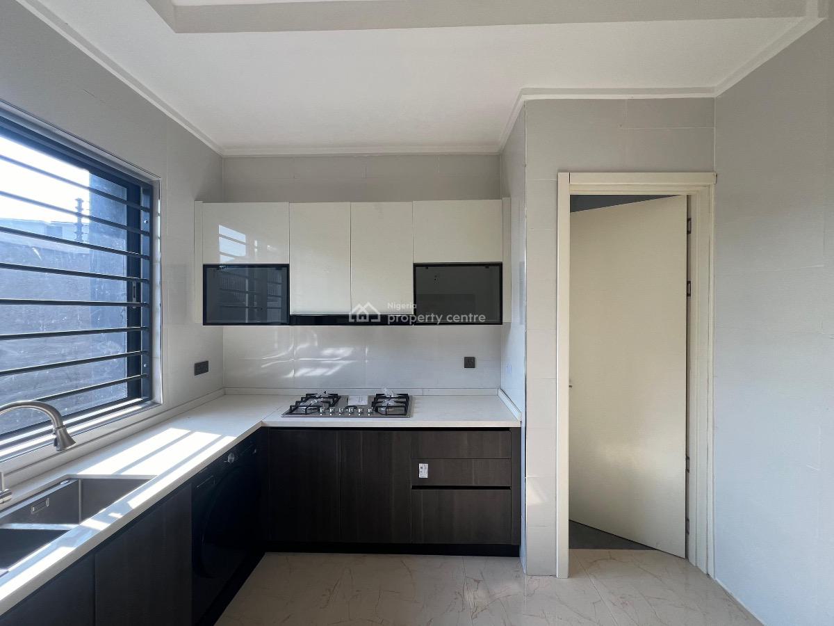 5 Bedroom Semi Detached Duplex with Bq and Pool, Lekki Phase 1, Lekki, Lagos, Semi-detached Duplex for Sale