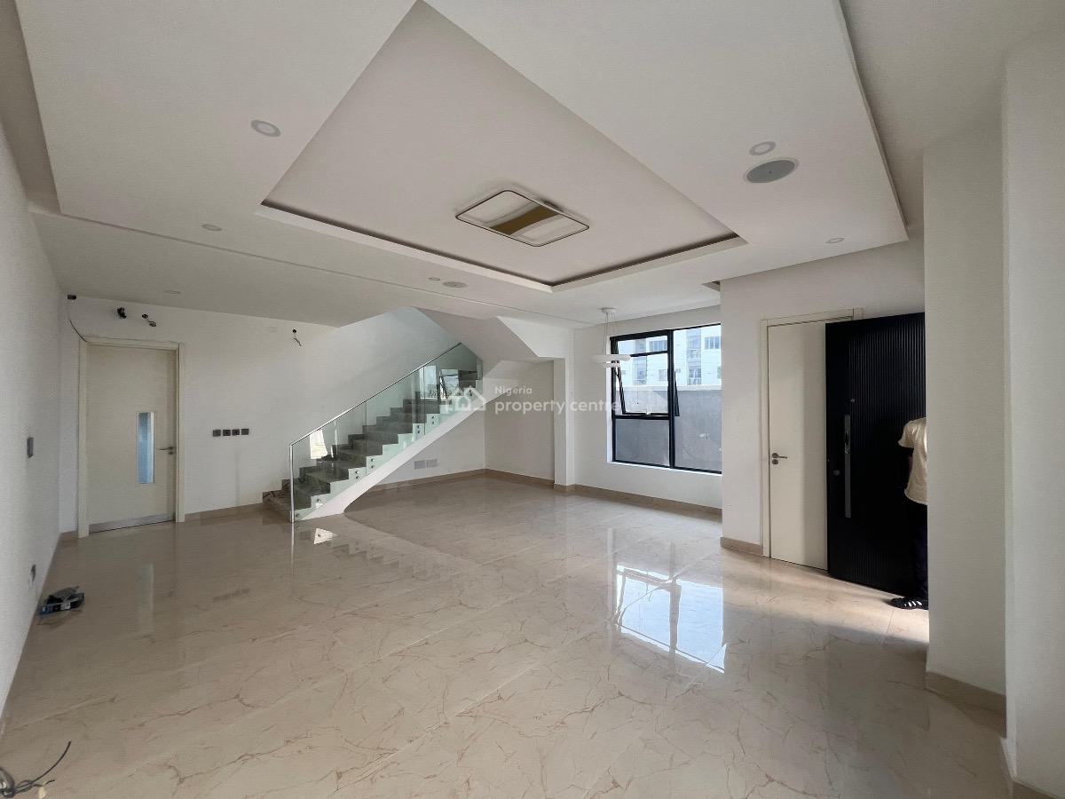 5 Bedroom Semi Detached Duplex with Bq and Pool, Lekki Phase 1, Lekki, Lagos, Semi-detached Duplex for Sale