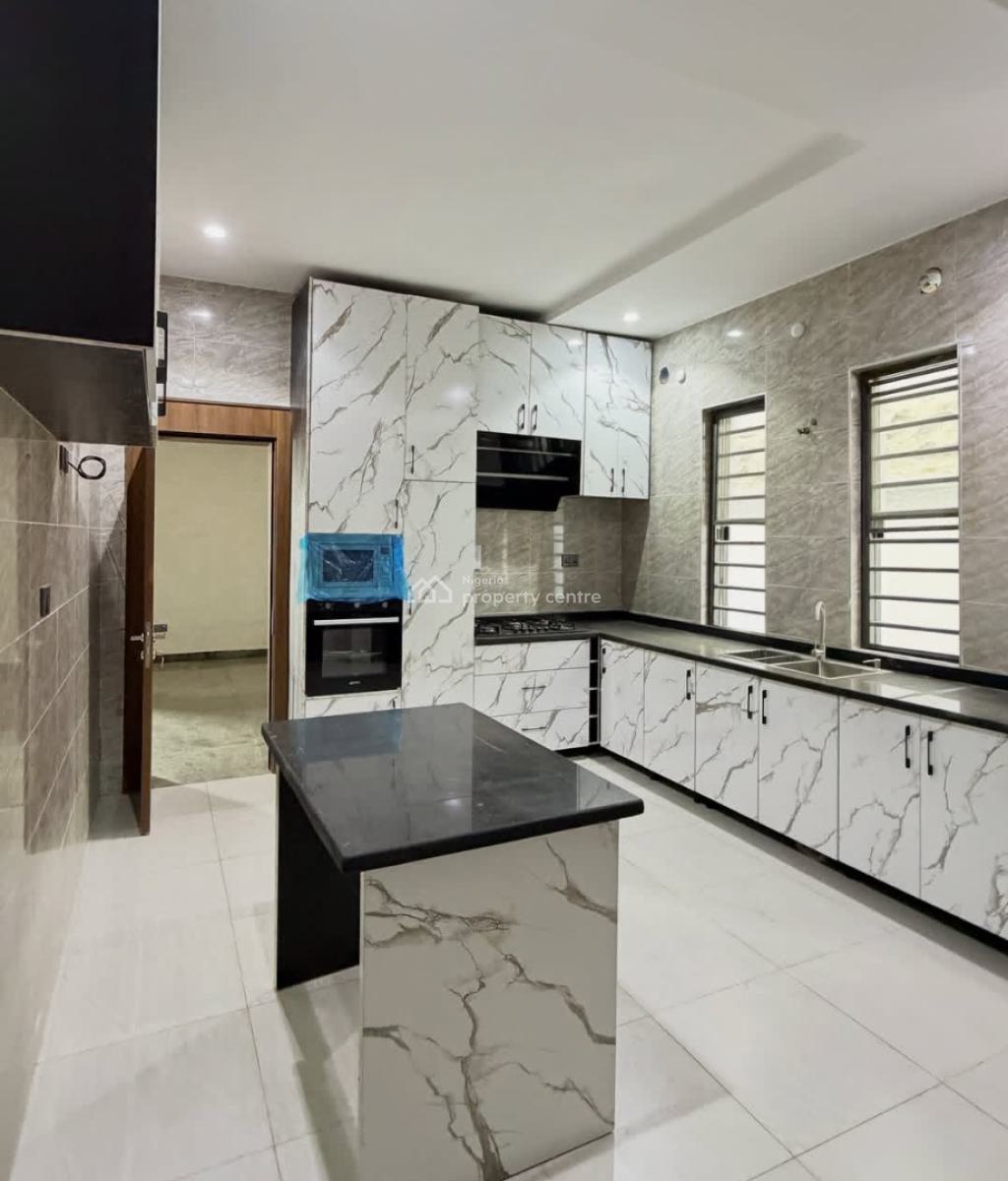 Spacious 5 Bedrooms Detached + Bq, Apo Resettlement, Apo, Abuja, Detached Duplex for Sale