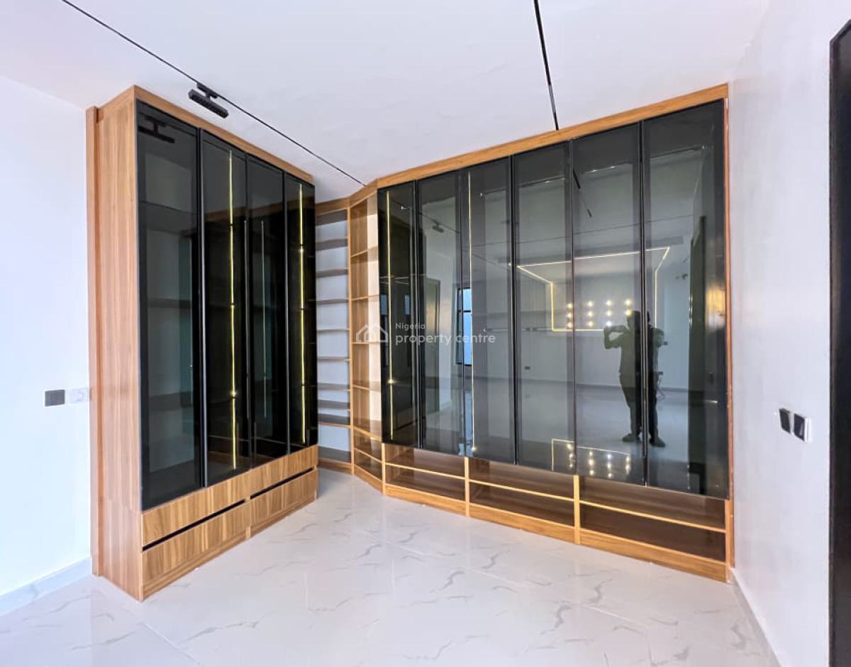 Luxury 5 Units  5bedrooms Detached Duplex with Pool in a Secure Estate, Lekki Phase 1, Lekki, Lagos, Detached Duplex for Sale