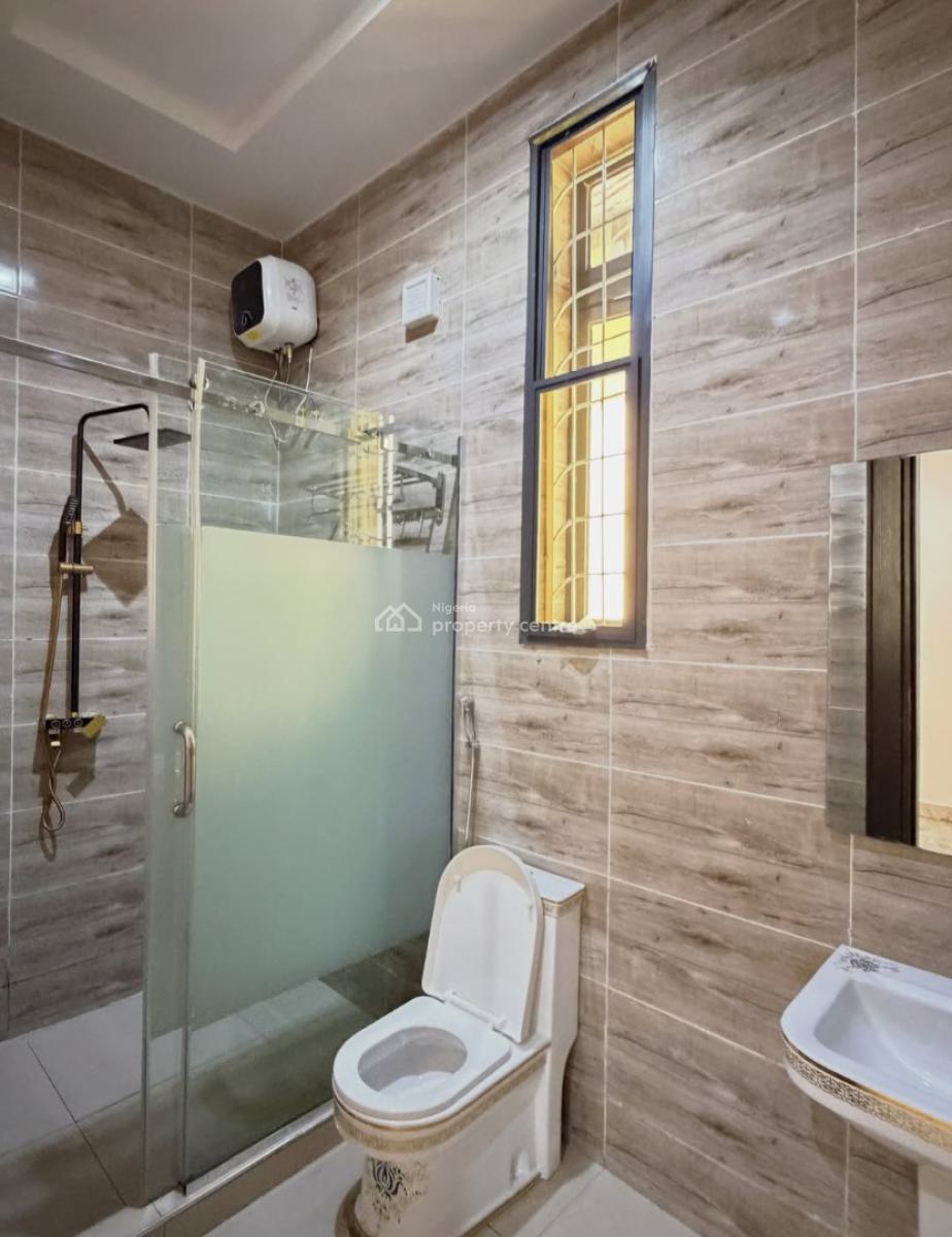 Spacious 3 Bedrooms Semi Detached Duplex with Bq, Apo Resettlement, Apo, Abuja, Semi-detached Duplex for Sale