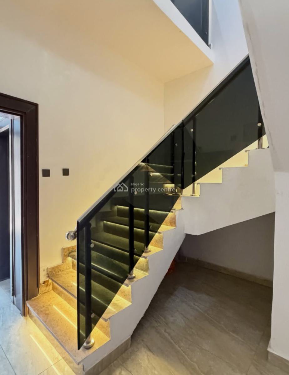 Spacious 3 Bedrooms Semi Detached Duplex with Bq, Apo Resettlement, Apo, Abuja, Semi-detached Duplex for Sale