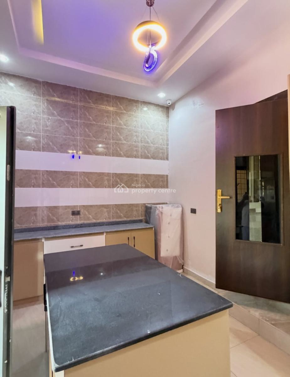 Spacious 3 Bedrooms Semi Detached Duplex with Bq, Apo Resettlement, Apo, Abuja, Semi-detached Duplex for Sale