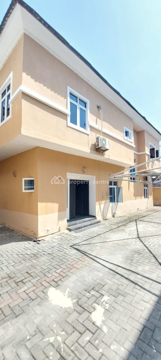 Spacious Single Room with Personal Kitchen_ Upstairs, Chevron Drive, Lekki, Lagos, Detached Duplex for Rent