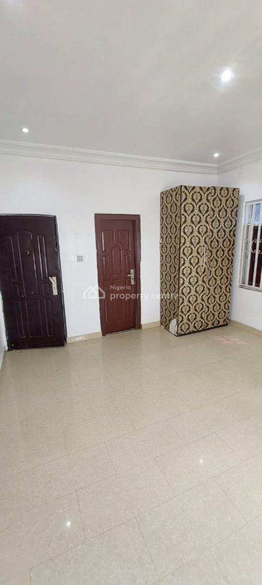 Spacious Single Room with Personal Kitchen_ Upstairs, Chevron Drive, Lekki, Lagos, Detached Duplex for Rent