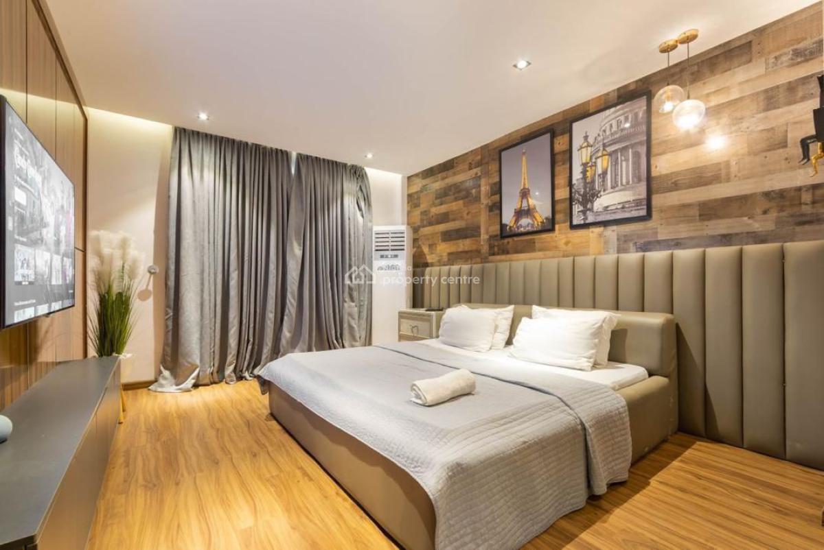 3bedroom Waterfront Apartment, Lekki Phase 1, Lekki, Lagos, Flat / Apartment Short Let