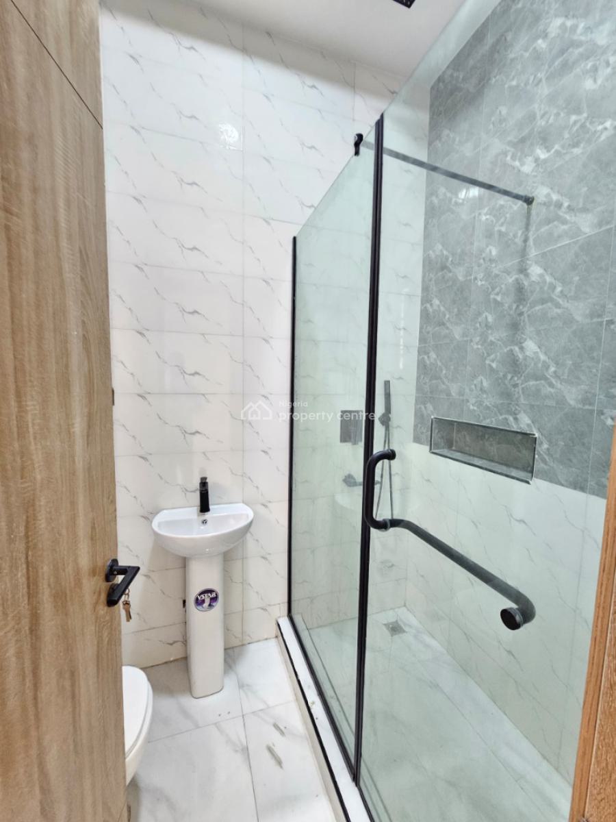 Luxurious 5 Bedroom Triplex with Bq in a Secure Estate, Orchid, Lekki, Lagos, House for Sale