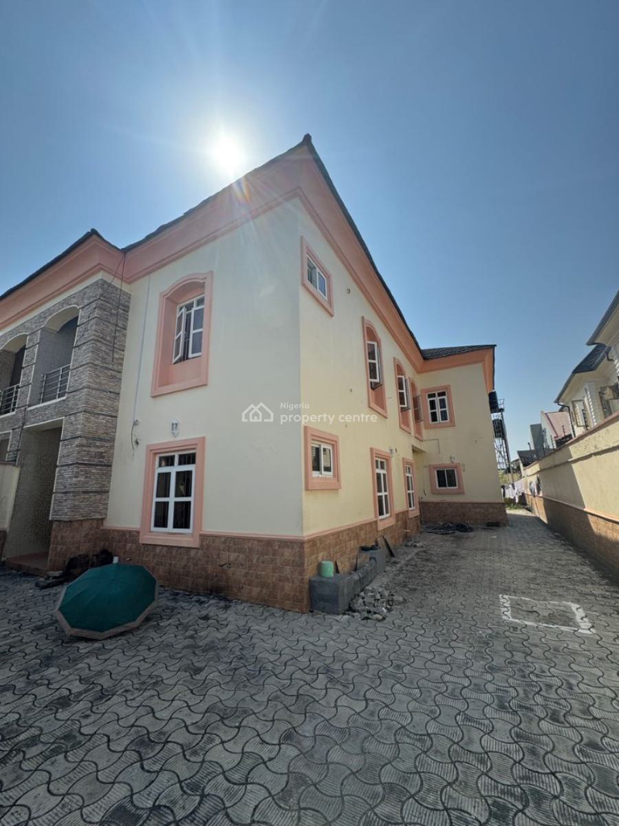 4bedroom Semi Detached Terrace, Off Rockdrive, Lekki, Lagos, Semi-detached Duplex for Rent