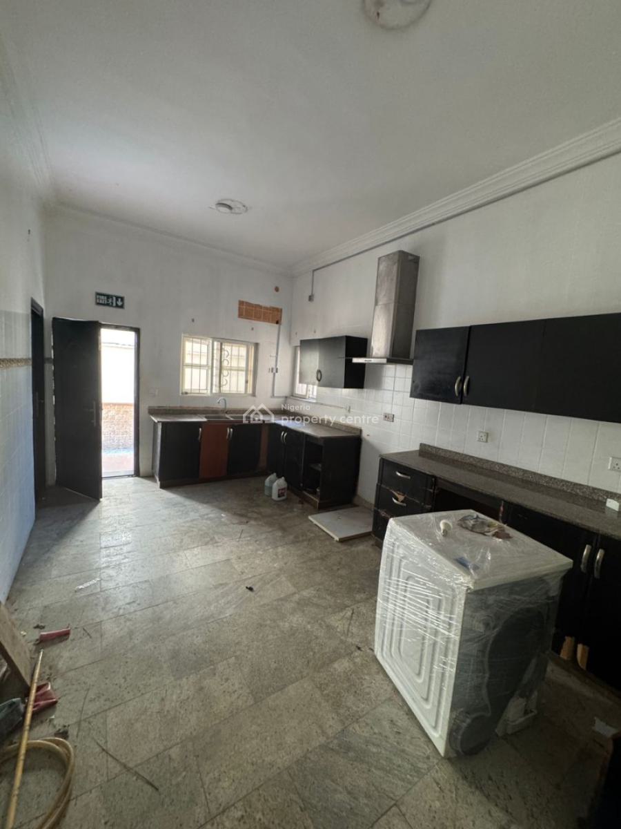 4bedroom Semi Detached Terrace, Off Rockdrive, Lekki, Lagos, Semi-detached Duplex for Rent