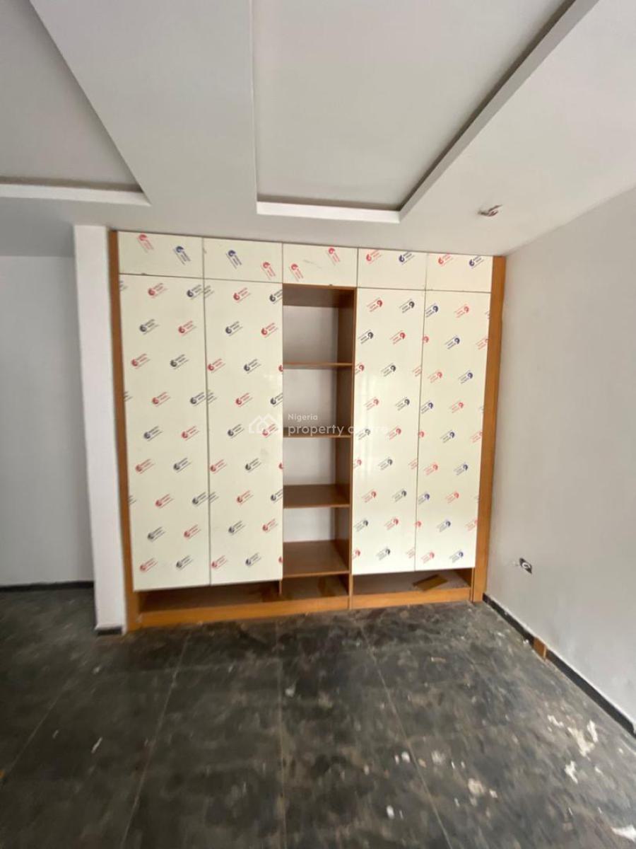 Renovated 6 Bedroom Semi Detached Duplex with 2 Rooms Bq, Ikoyi, Lagos, Semi-detached Duplex for Rent