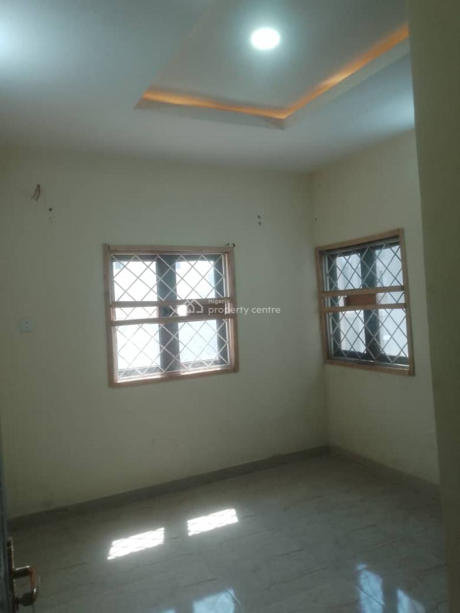 Super Sharp 2 Bedrooms Flat for 4.5m, Apo Resettlement, Apo, Abuja, Flat / Apartment for Rent