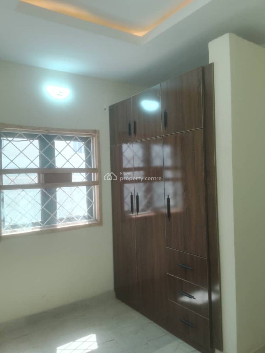 Super Sharp 2 Bedrooms Flat for 4.5m, Apo Resettlement, Apo, Abuja, Flat / Apartment for Rent