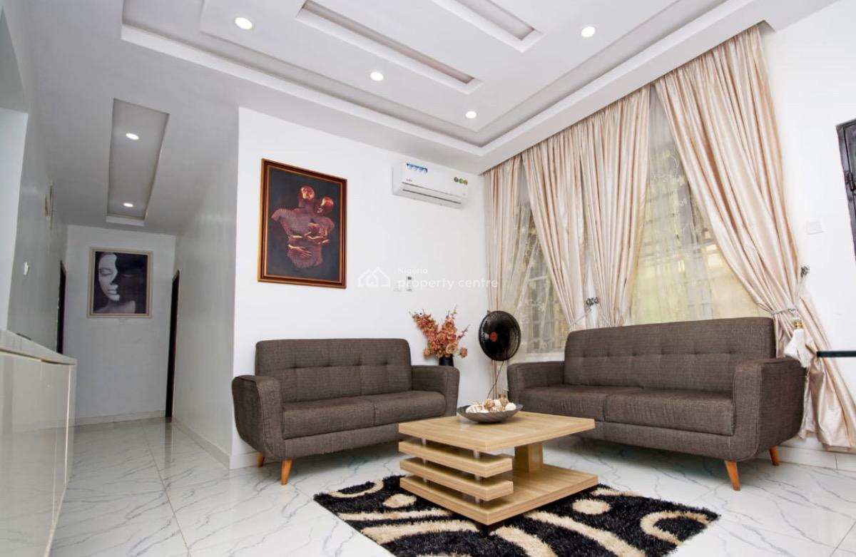 3 Bedroom Apartment, Ipaja, Lagos, Flat / Apartment Short Let