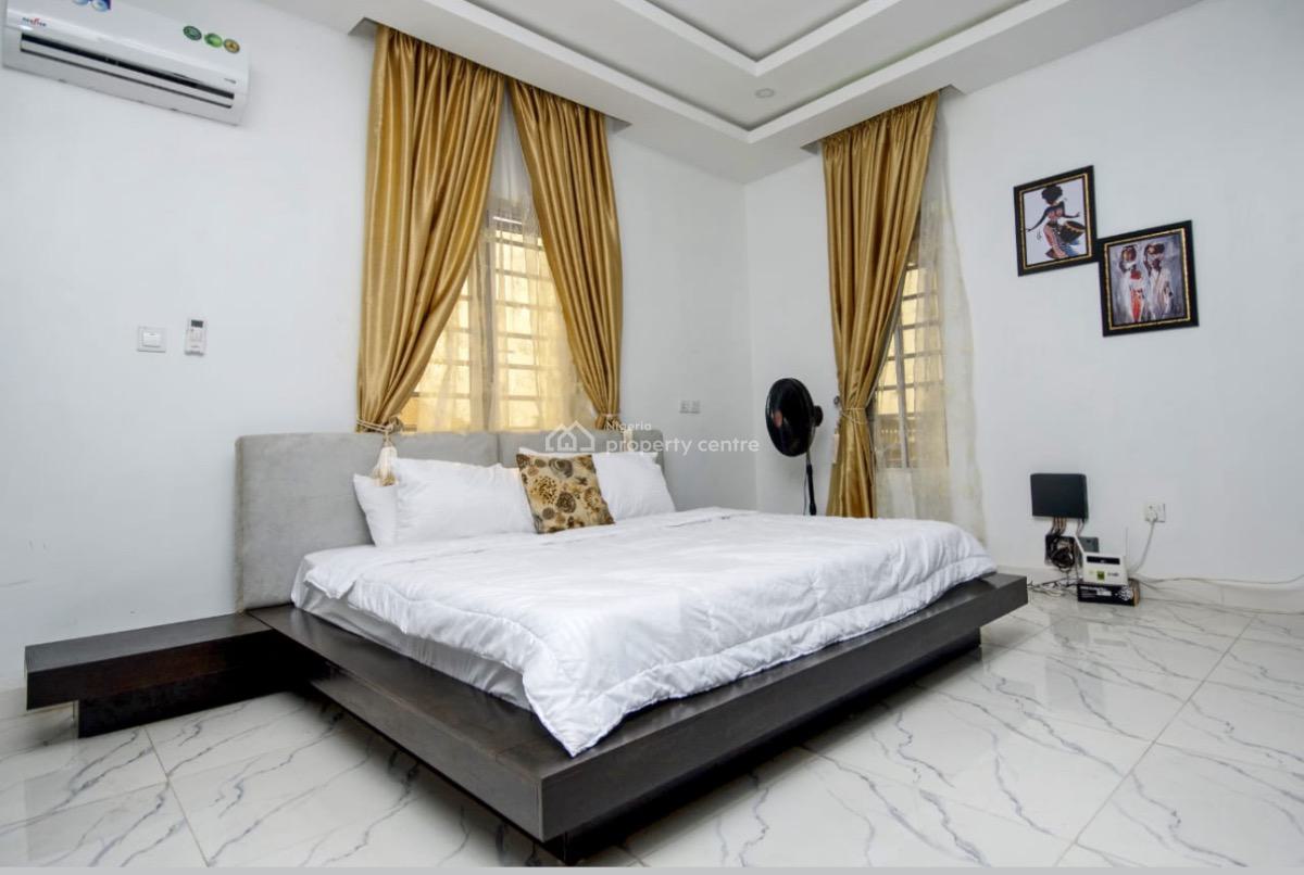 3 Bedroom Apartment, Ipaja, Lagos, Flat / Apartment Short Let