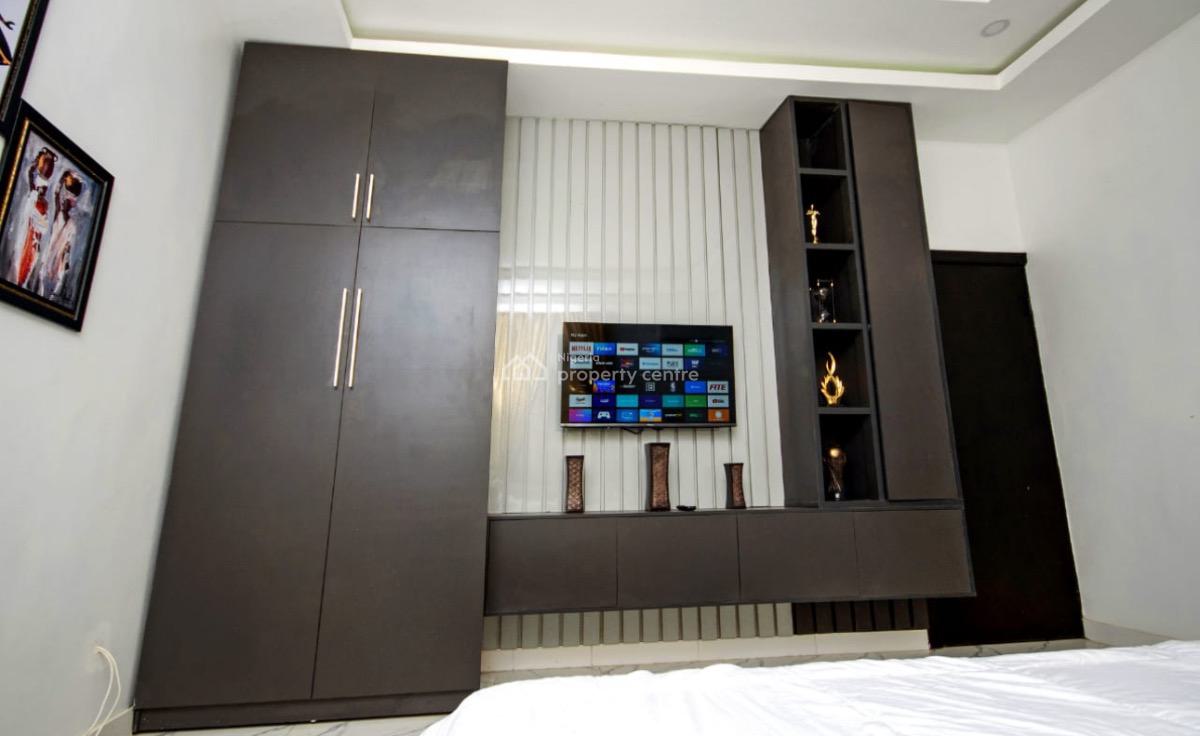 3 Bedroom Apartment, Ipaja, Lagos, Flat / Apartment Short Let