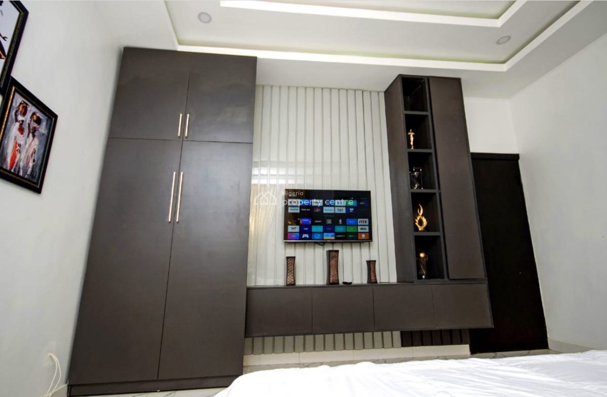 3 Bedroom Apartment, Ipaja, Lagos, Flat / Apartment Short Let