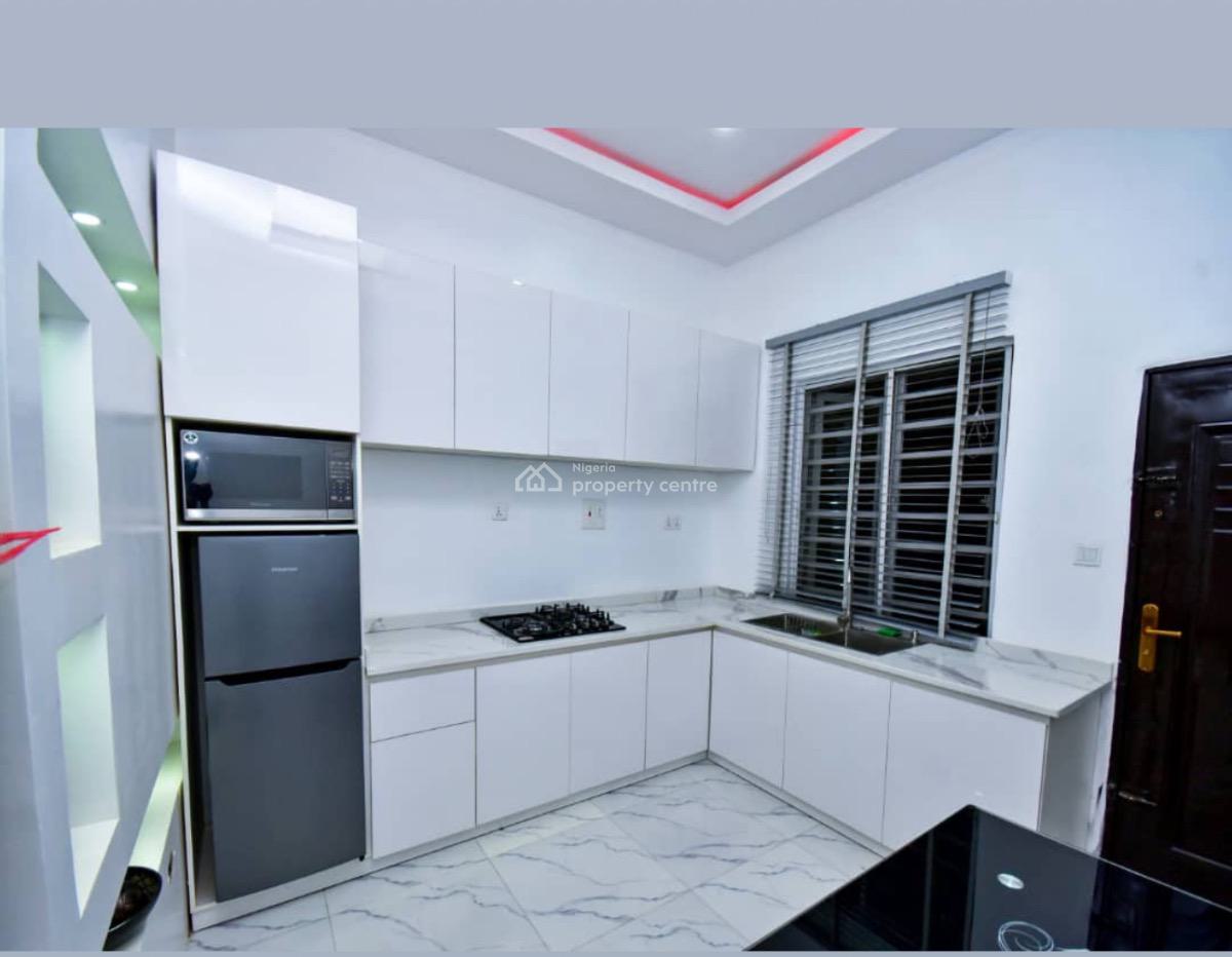 2 Bedroom Apartment, Ipaja, Lagos, Flat / Apartment Short Let