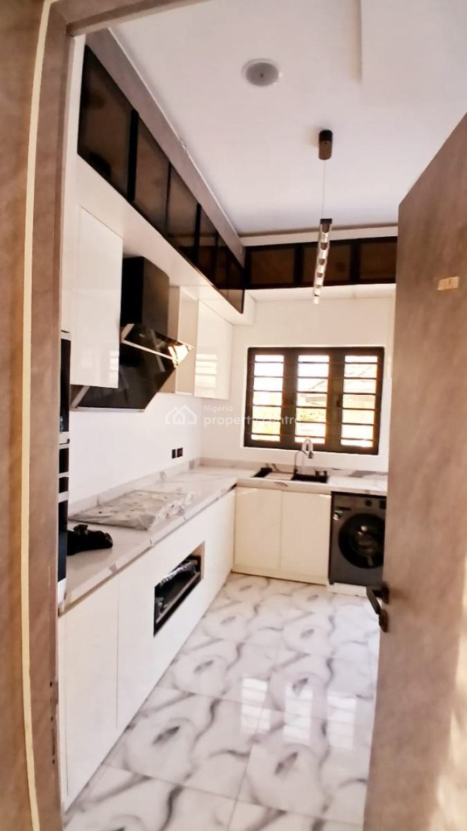 Newly Built 4 Bedroom Terrace Duplex with Bq in a Gated Estate, Lekki Phase 1, Lekki, Lagos, Terraced Duplex for Sale