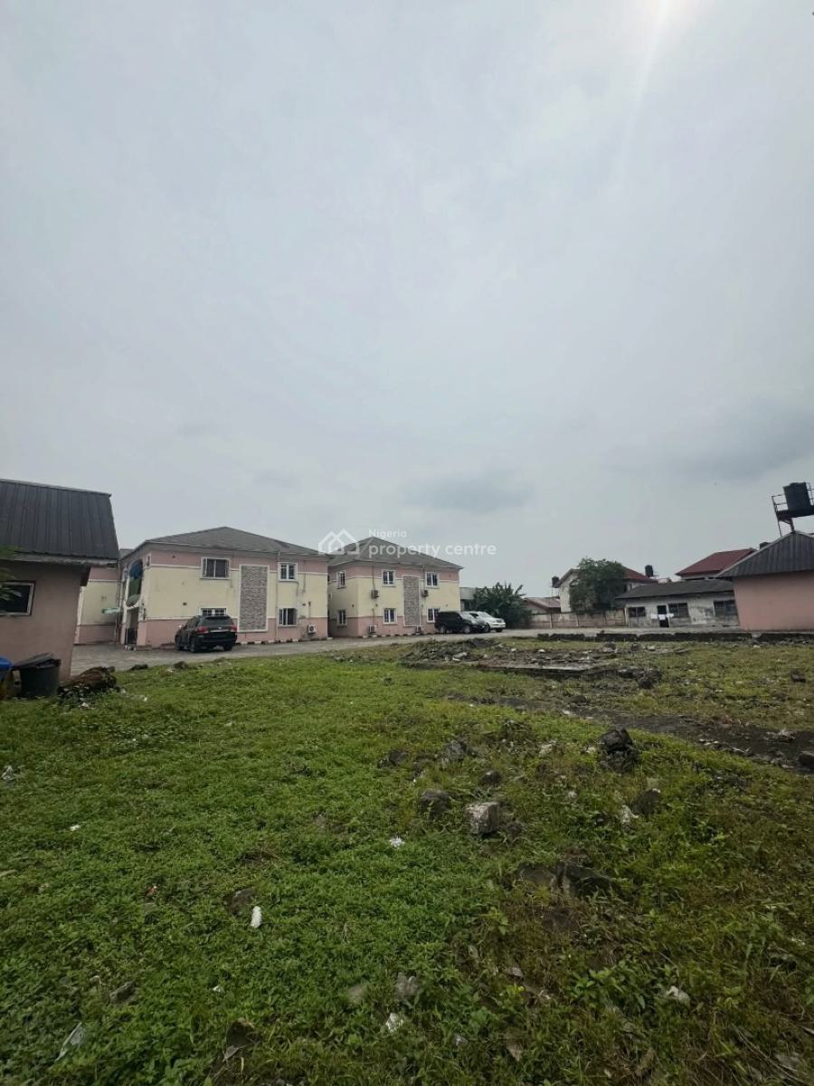 Modern 4 Units of 1 Bedroom & 4 Units of 2 Bedroom, Woji Estate, Port Harcourt, Rivers, Block of Flats for Sale