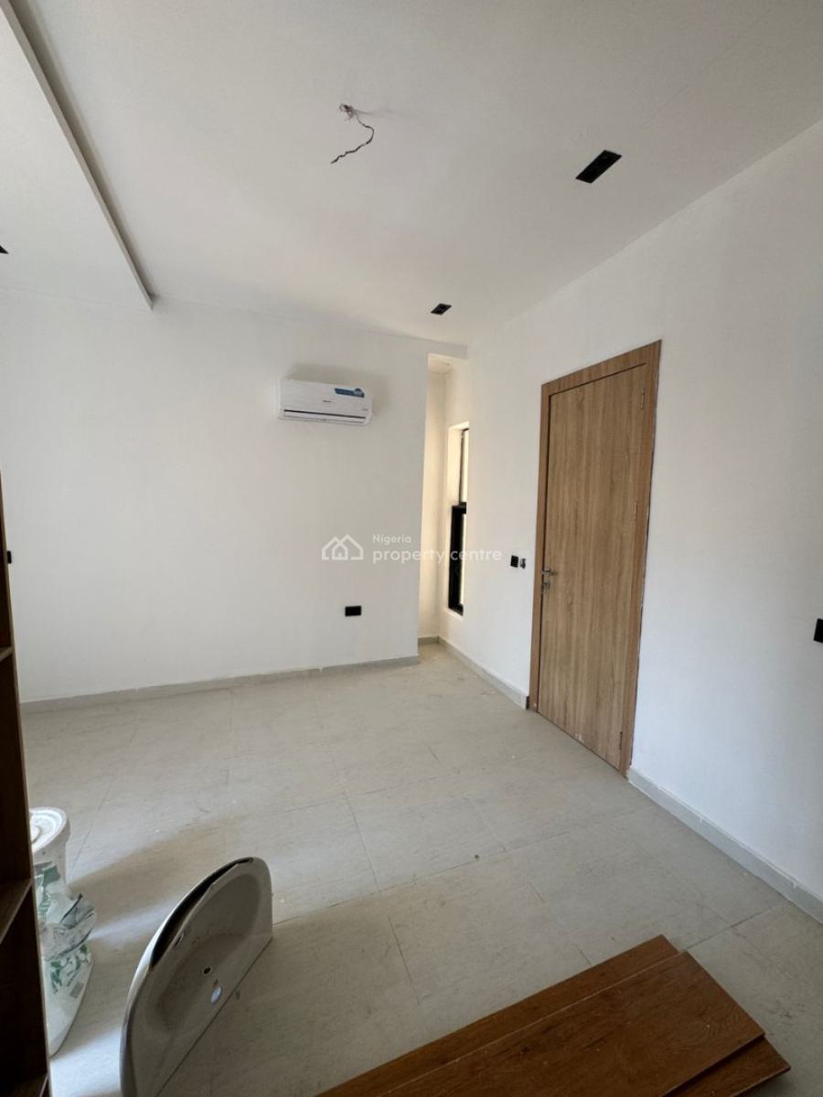 Fully Serviced Luxury 2 Bedroom Flats with Bq, Lekki Phase 1, Lekki, Lagos, Flat / Apartment for Sale
