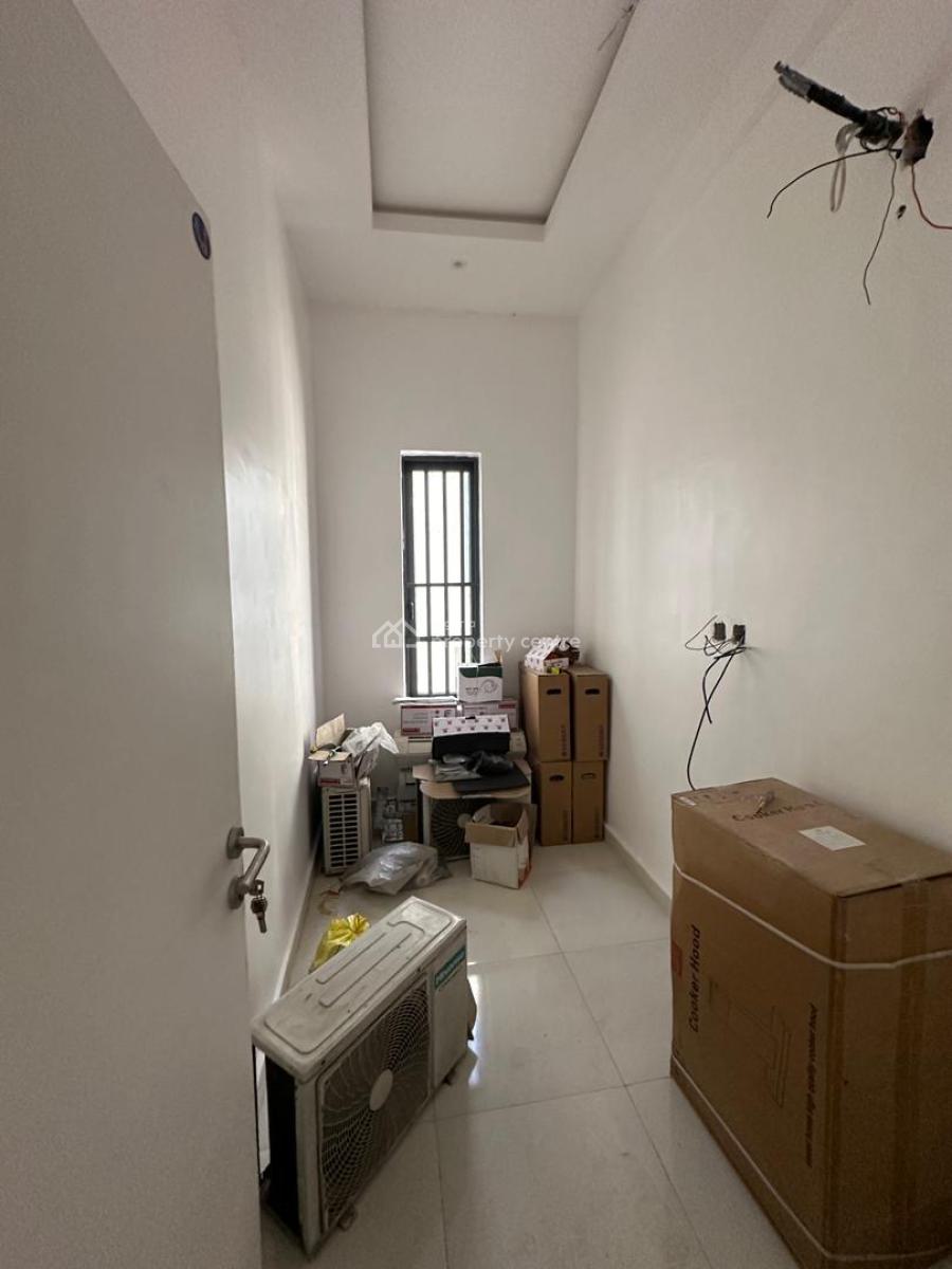 Newly Built 2 Bedroom Penthouse Flat, Lekki Phase 1, Lekki, Lagos, Flat / Apartment for Rent
