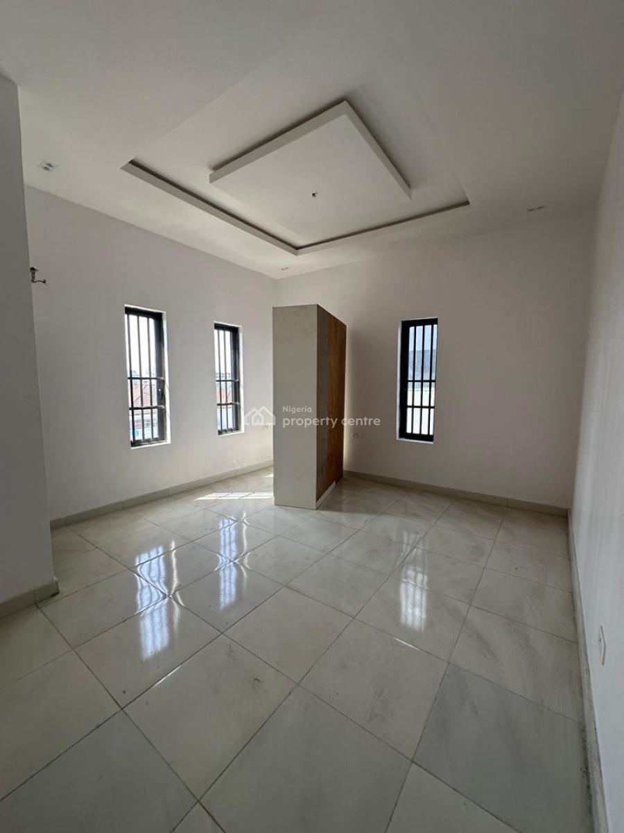 Newly Built 2 Bedroom Penthouse Flat, Lekki Phase 1, Lekki, Lagos, Flat / Apartment for Rent