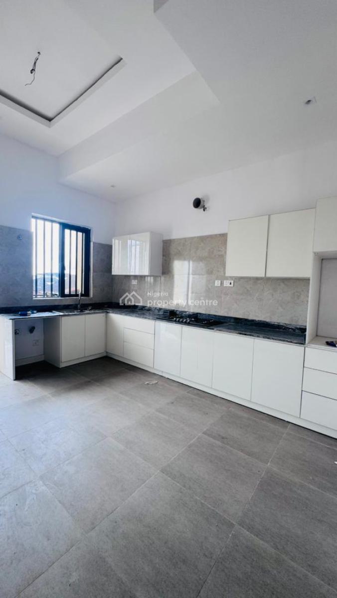 2 Bedroom Apartment, Lekki Phase 1, Lekki, Lagos, Flat / Apartment for Rent