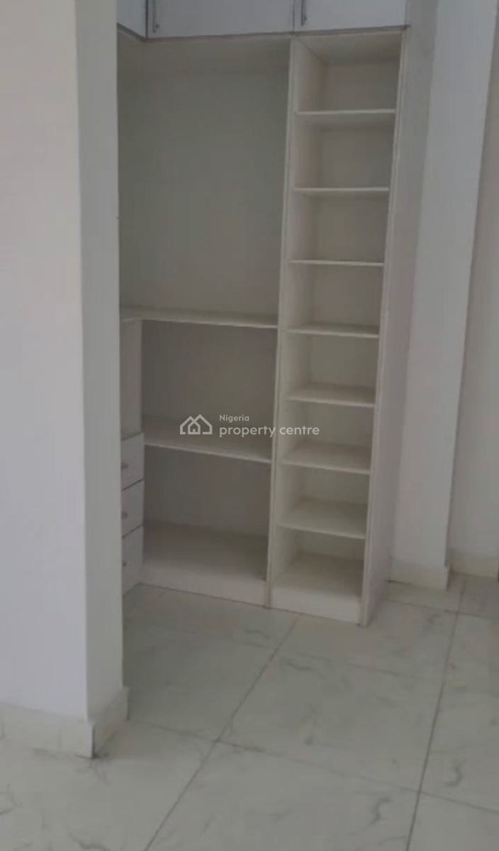 Newly Built 3 Bedroom Penthouse with Bq, Lekki Phase 1, Lekki, Lagos, Flat / Apartment for Rent